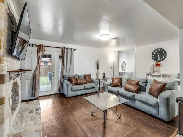 111 W Kenwood Drive, Garland, TX 75041