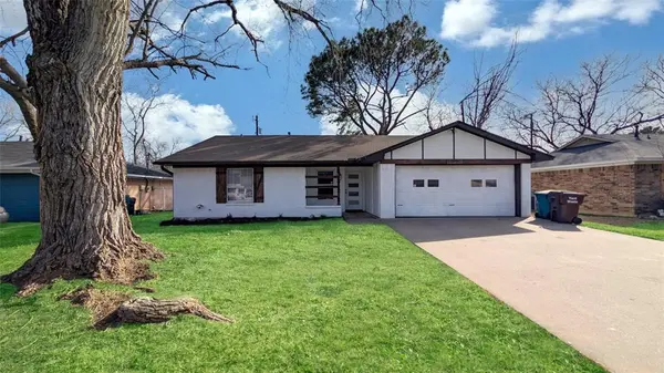 3322 Meadowlark Lane, Denton, TX 76209