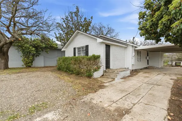 1102 E Washington Street, Stephenville, TX 76401