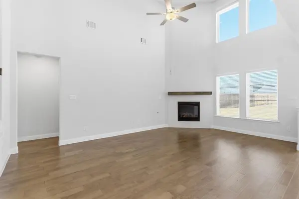 3804 Bluestem Boulevard, Denton, TX 76226