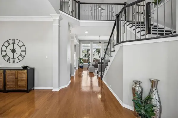 900 Water Oak Drive, Grapevine, TX 76051