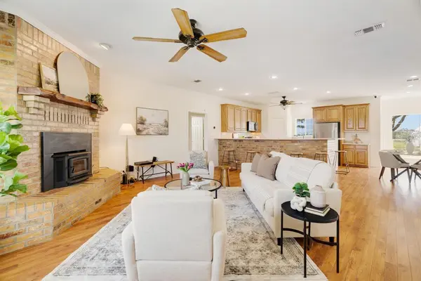 898 Farm Road 1700, Clarksville, TX 75426