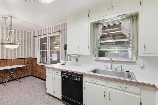 3901 Woodlane Avenue, Haltom City, TX 76117