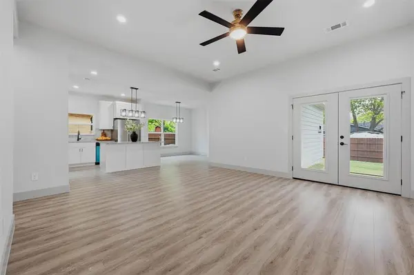 1015 Holiday, Sherman, TX 75090