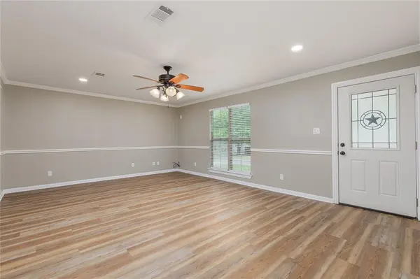 209 W Houston Lane, Van Alstyne, TX 75495