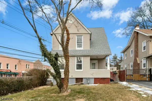 162 W 2nd Ave, Roselle Boro, NJ 07203