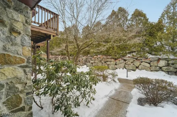 14G Brookside Hts #14G, Wanaque Boro, NJ 07465