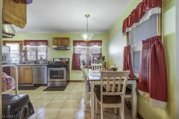 232 Laurel Ave, Maplewood Twp., NJ 07040