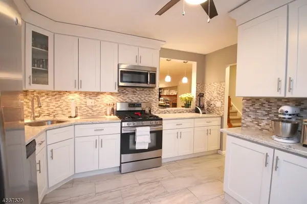 303 Brokaw Ct, Bridgewater Twp., NJ 08807