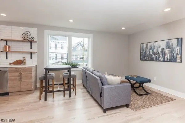 27 Mission St #2, Montclair Twp., NJ 07042