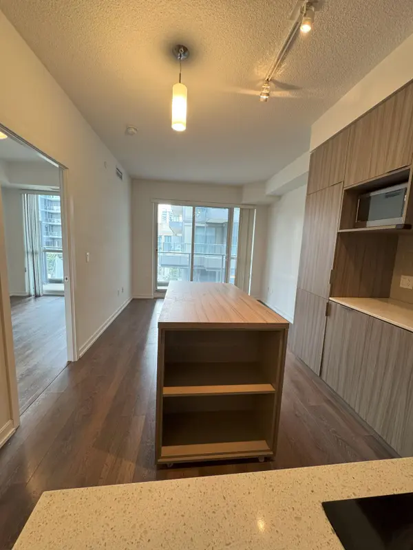 52 Forest Manor RD #313, Toronto C15, ON M2J 0E2