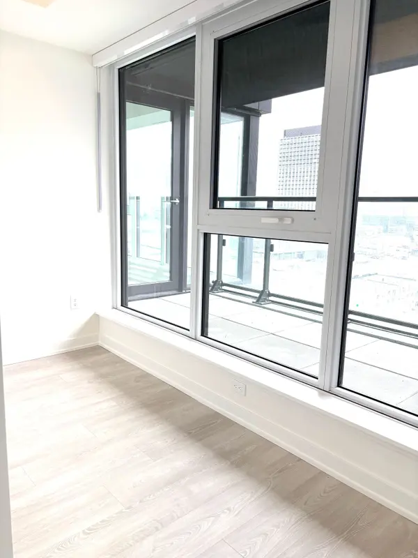 5 quarrington LN #1205, Toronto C13, ON M3C 1H7