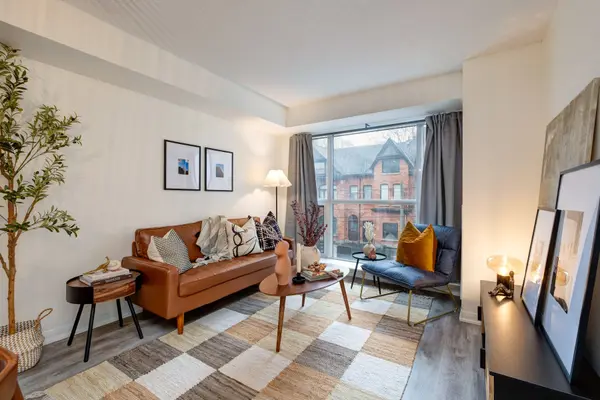 18 Beverley ST #311, Toronto C01, ON M5T 3L2