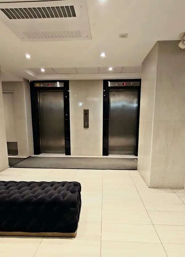 715 Don Mills RD #201, Toronto C11, ON M3C 1S5