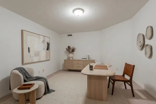 25 George ST #302, Toronto C08, ON M5A 4L8