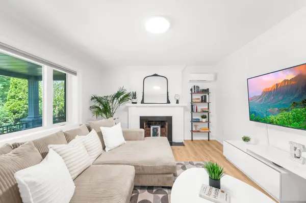 243 Northcliffe BLVD, Toronto C03, ON M6E 3K8