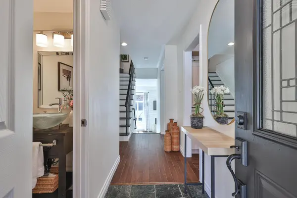 54 Loganberry CRES, Toronto C15, ON M2H 3H1