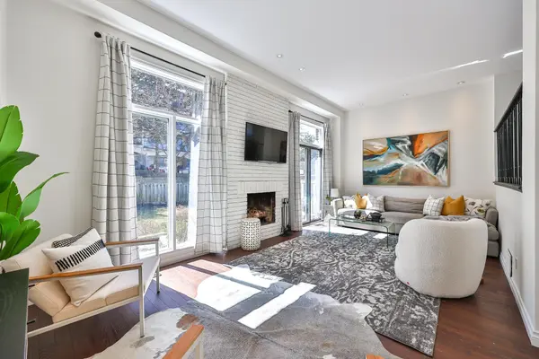 54 Loganberry CRES, Toronto C15, ON M2H 3H1