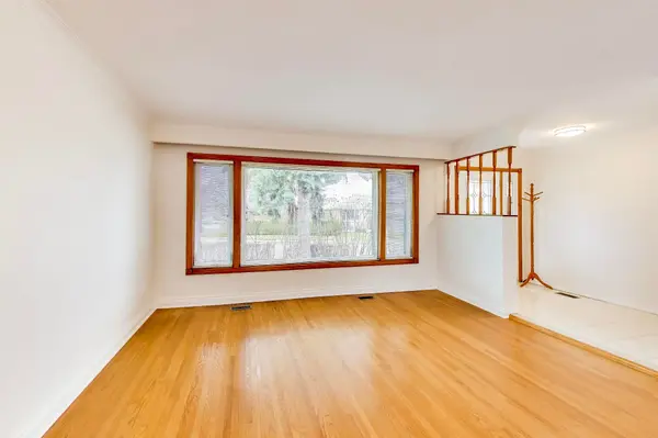 1 Charlemont CRES, Toronto E05, ON M1T 1M3