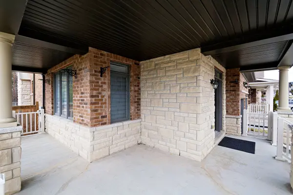 2300 Dobbinton ST, Oshawa, ON L1L 0L3