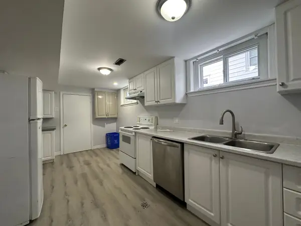 427 Adelaide AVE W, Oshawa, ON L1J 2R9