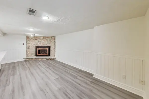 40 Tiago AVE, Toronto E03, ON M4B 2A1