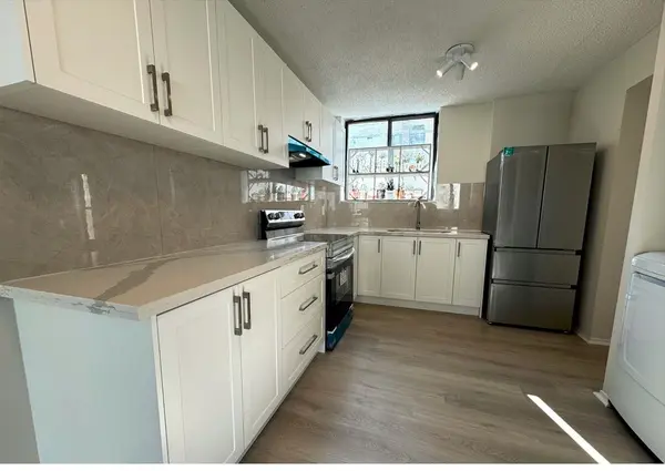 665 Kennedy RD #303, Toronto E04, ON M1K 5E2