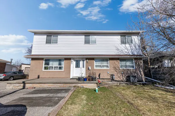 41 Tormore DR #Main, Richmond Hill, ON L4C 3N3