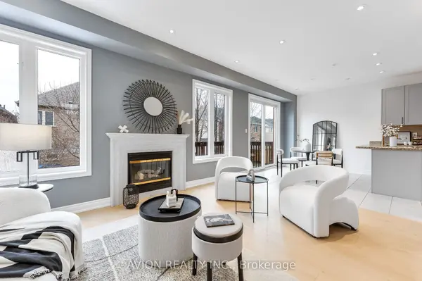 33 Brockdale ST, Richmond Hill, ON L4E 4W1