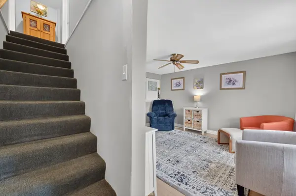 27 Alexander RD, Orillia, ON L3V 5L9