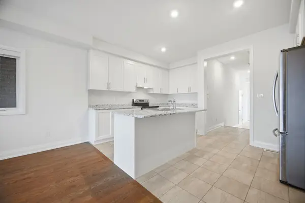 13 Dalbeattie DR N, Brampton, ON L6Y 6H7