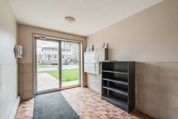 9 Princess ST #304, Orangeville, ON L9W 1W1