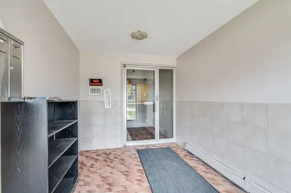 9 Princess ST #304, Orangeville, ON L9W 1W1