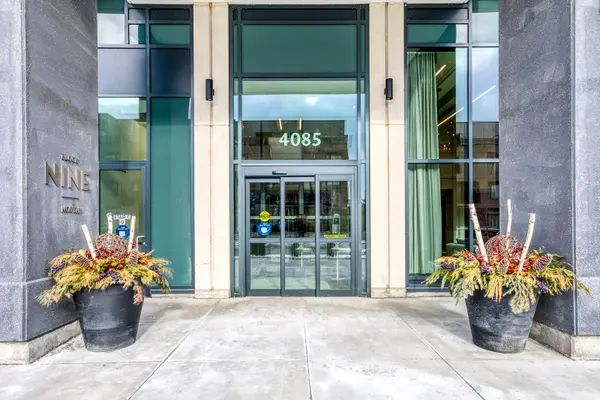 4085 Parkside Village DR #1502, Mississauga, ON L5B 0K8