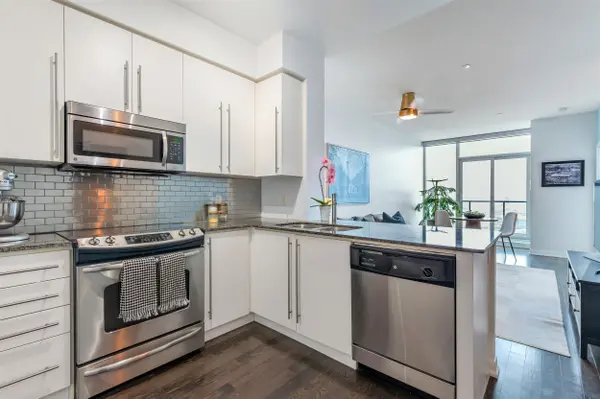 215 Sherway Gardens RD #PH101, Toronto W08, ON M9C 0A4