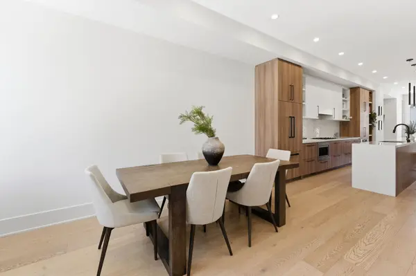 544B Beresford AVE, Toronto W02, ON M6S 3C3