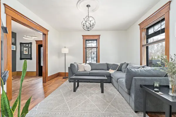 6 Dundas ST W, Erin, ON N0B 1T0