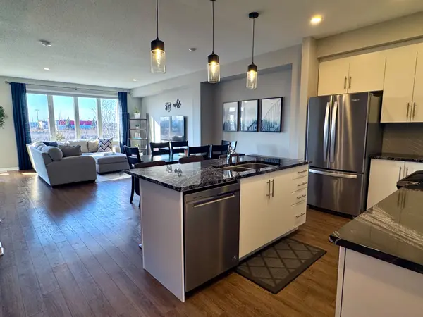 23 Stokes DR, Carleton Place, ON K7C 0J6