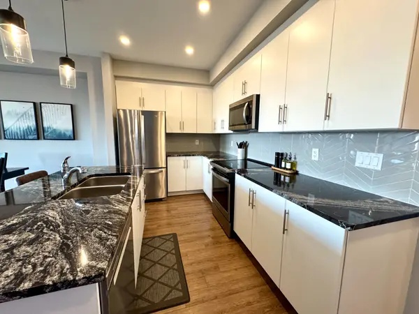 23 Stokes DR, Carleton Place, ON K7C 0J6