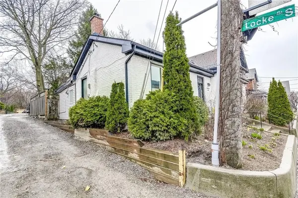 315 Aberdeen ST, Hamilton, ON L8P 2R6