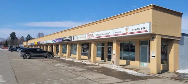 40 Churchill CRES S, St. Thomas, ON N5R 1N9