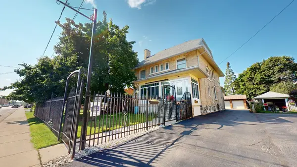 540 10th AVE, Hanover, ON N4N 2P4