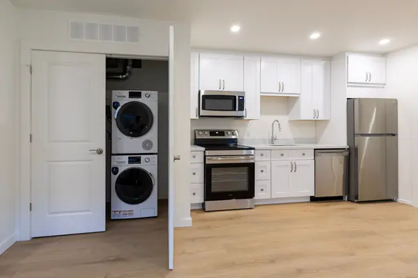 433 Sugarloaf ST #3, Port Colborne, ON L3K 2P3