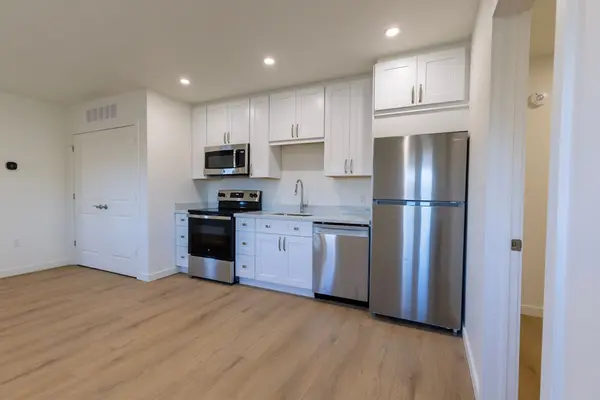 433 Sugarloaf ST #3, Port Colborne, ON L3K 2P3