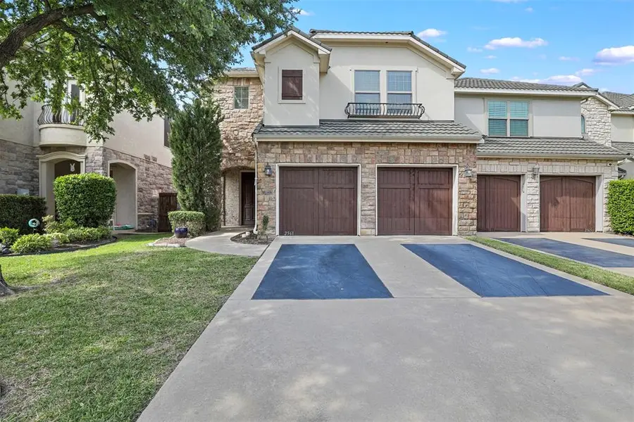 2561 Fountain Cove, Carrollton, TX 75006