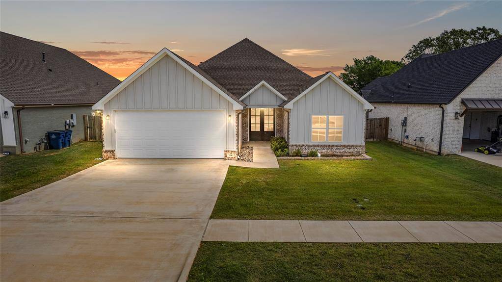 118 Sides Boulevard, Bullard, TX 75757