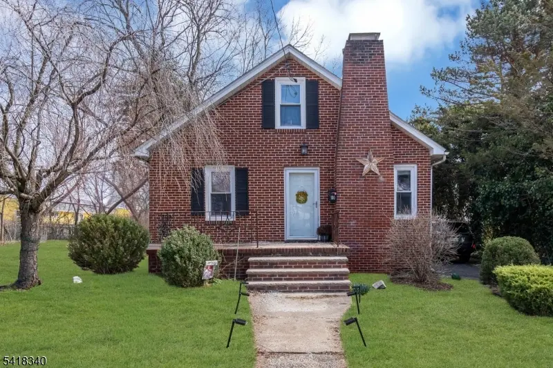 180 N Gaston Ave, Somerville Boro, NJ 08876