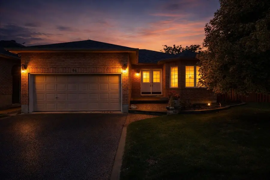 84 Pringle DR, Barrie, ON L4N 0R2