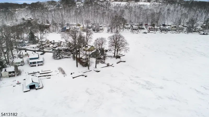 80 W River Styx Rd, Hopatcong Boro, NJ 07843