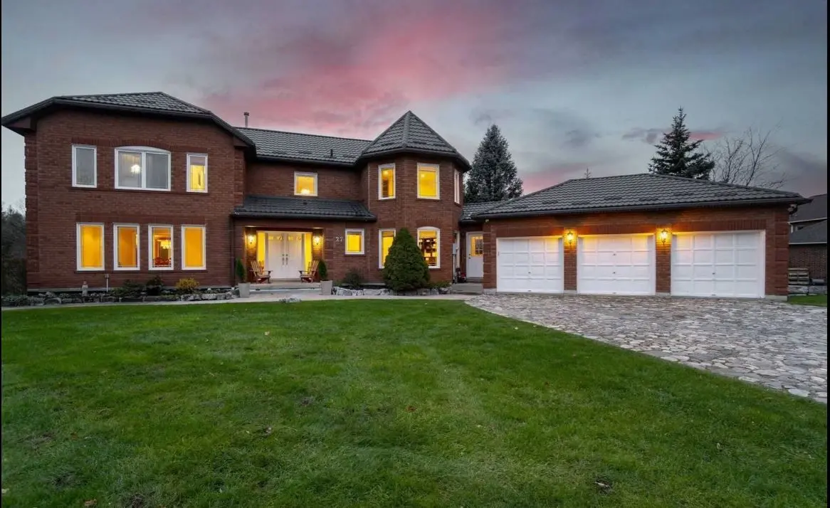 27 McCauley DR, Caledon, ON L7E 0B6